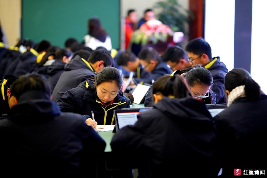 合成四八开灵码，两地同发带六归打一正确生肖仔细释义、解释与落实、统计解答解释落实