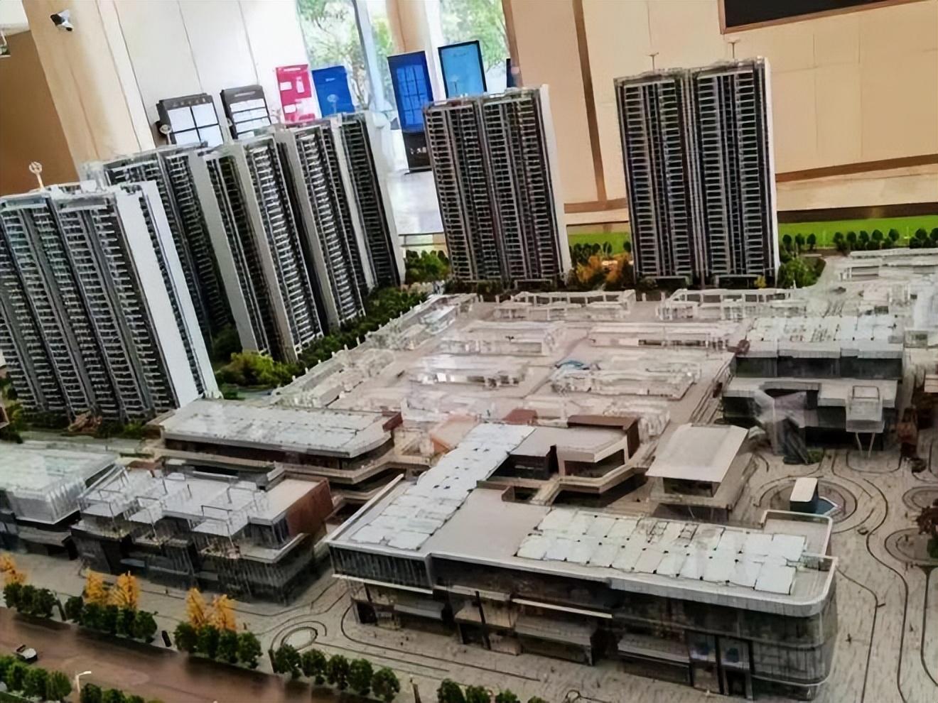 手執鸡毛，难变令箭，不是发梦即发颠打一准确生肖,警惕虚假宣传,前沿解答解释落实