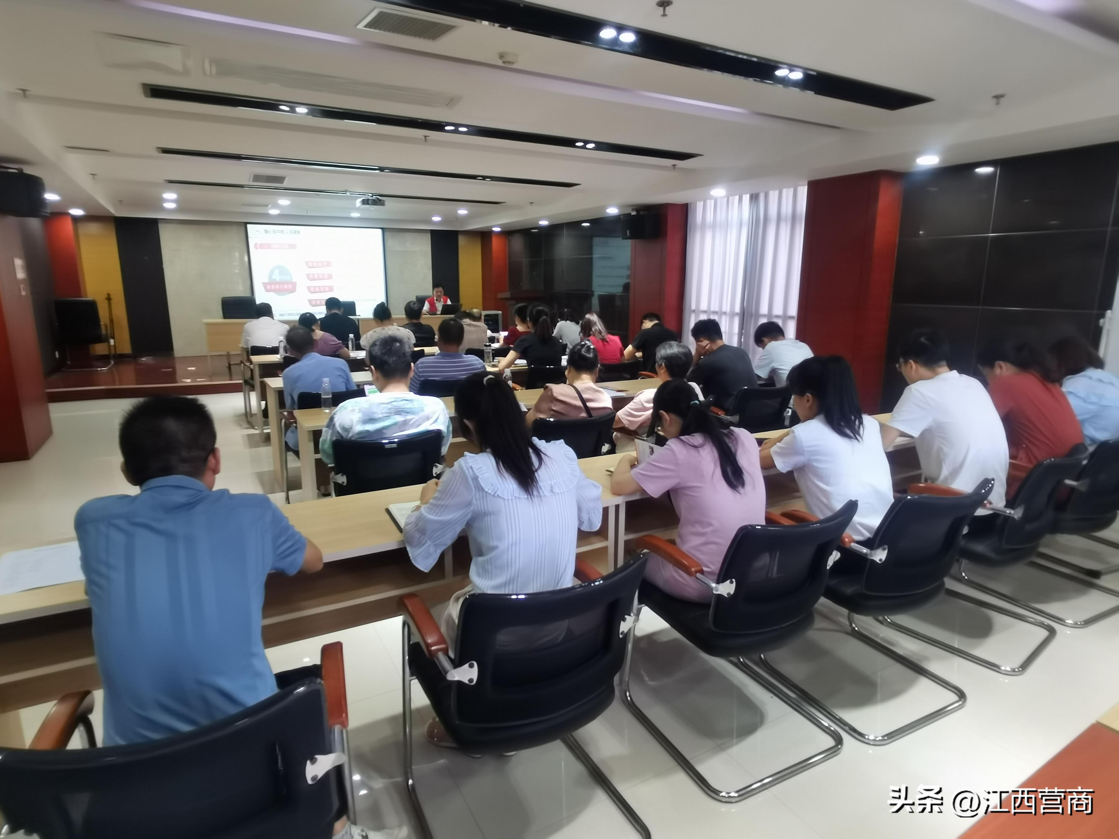 一分神似二分同,迷迷糊糊绕其中代表是指什么生肖，全面释义、全面解答解释落实